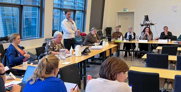 Tr_møde_med_duedahl