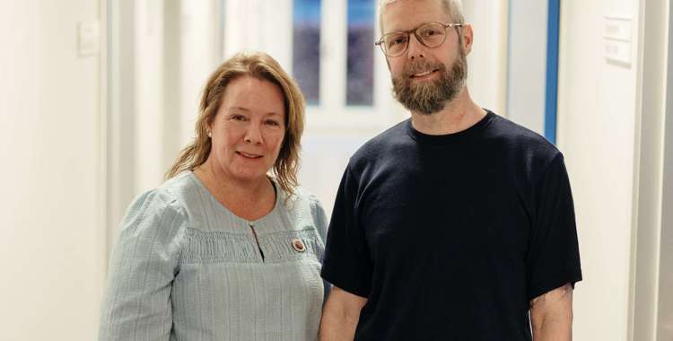 Anne-Mette Rasmussen og Henrik Bjarke Vægter udgør lederteamet på Smertecenter Syd på OUH.
