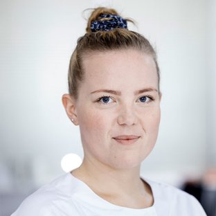 ”Jeg tror, at mange sygeplejersker føler, at de ikke bliver hørt. Derfor er det godt, at der bliver valgt nogle ind, som ved, hvad der foregår på gulvet,” siger Emilie Haug Rasch, nyvalgt medlem af regionsrådet, Hovedstaden.