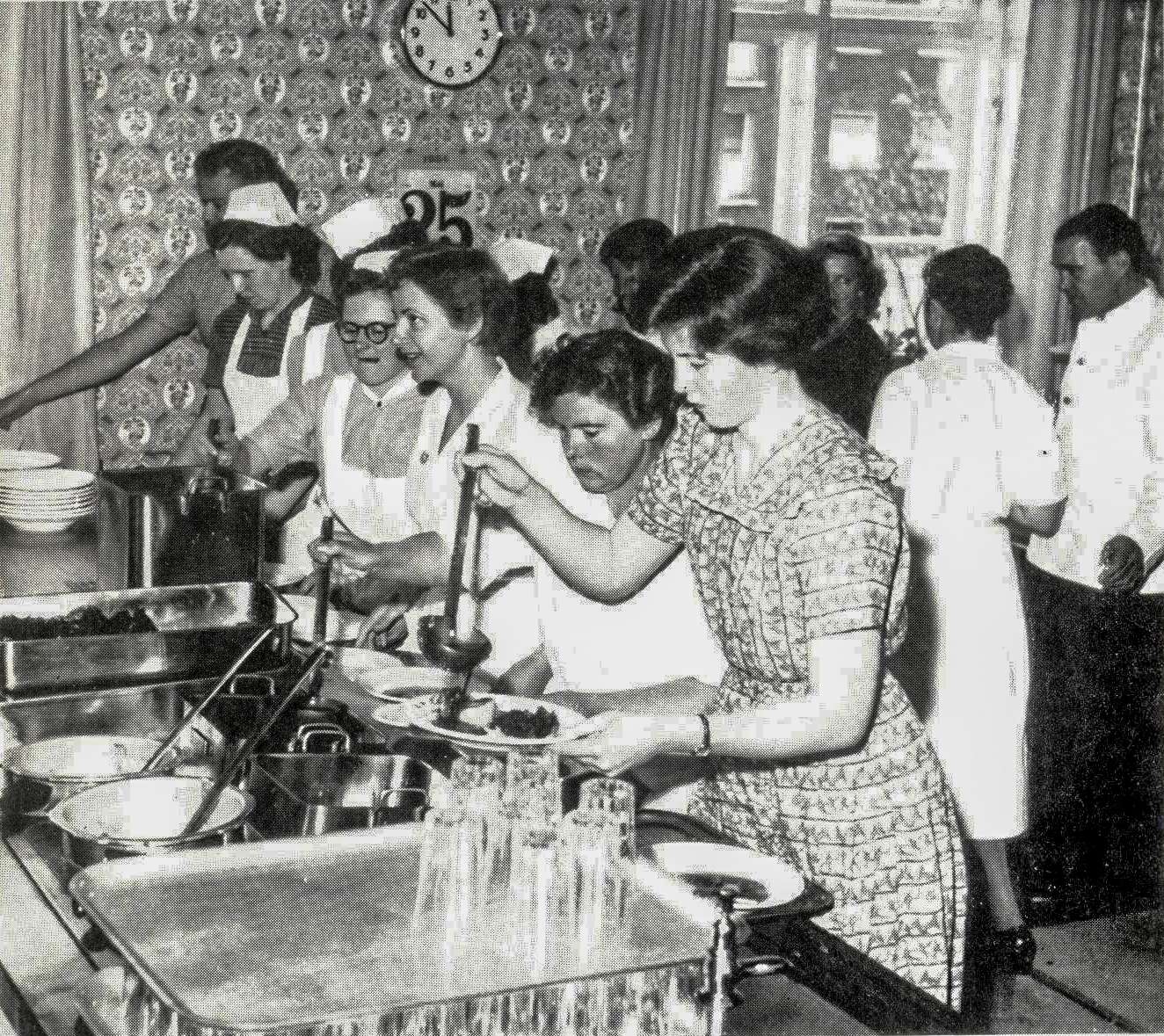 Personalets spisestue Hjørring Sygehus 1954