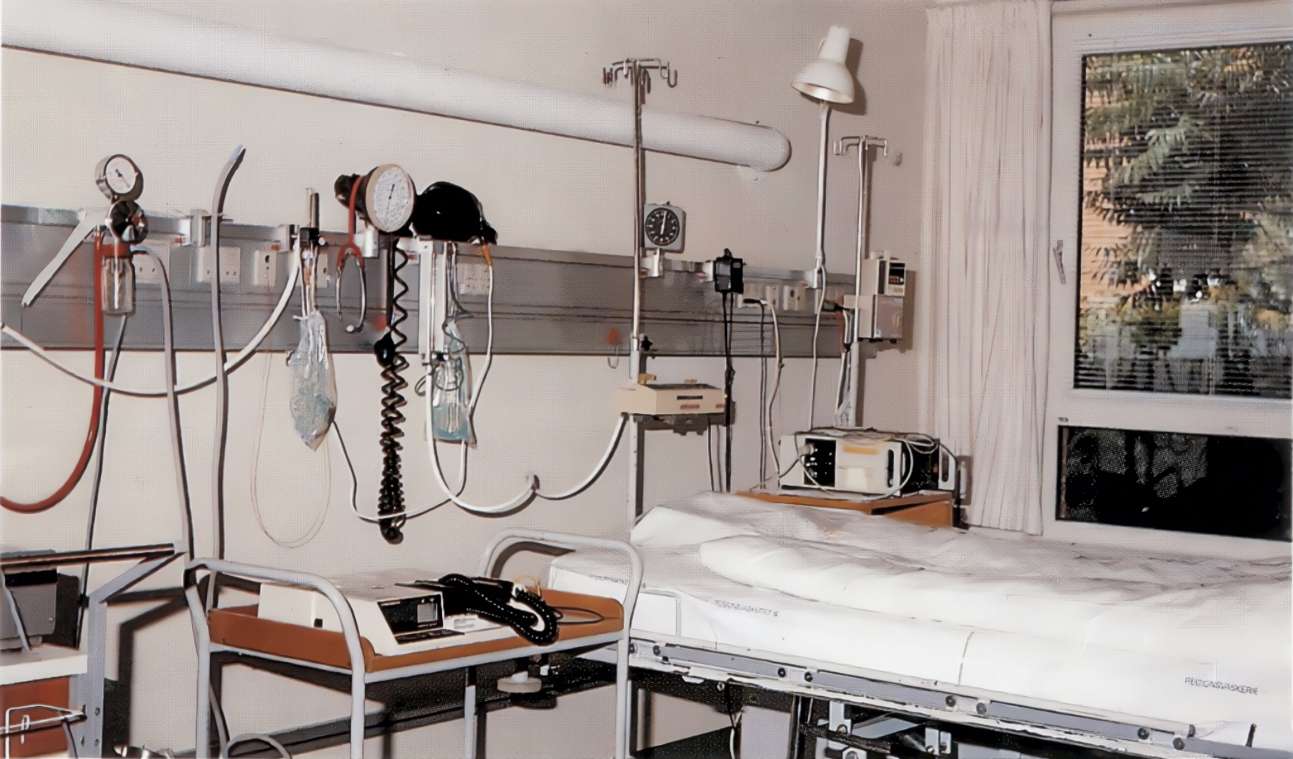 Dronninglund Sygehus medicinsk afdeling M 100 års jubilæum 1995.jpg (1)