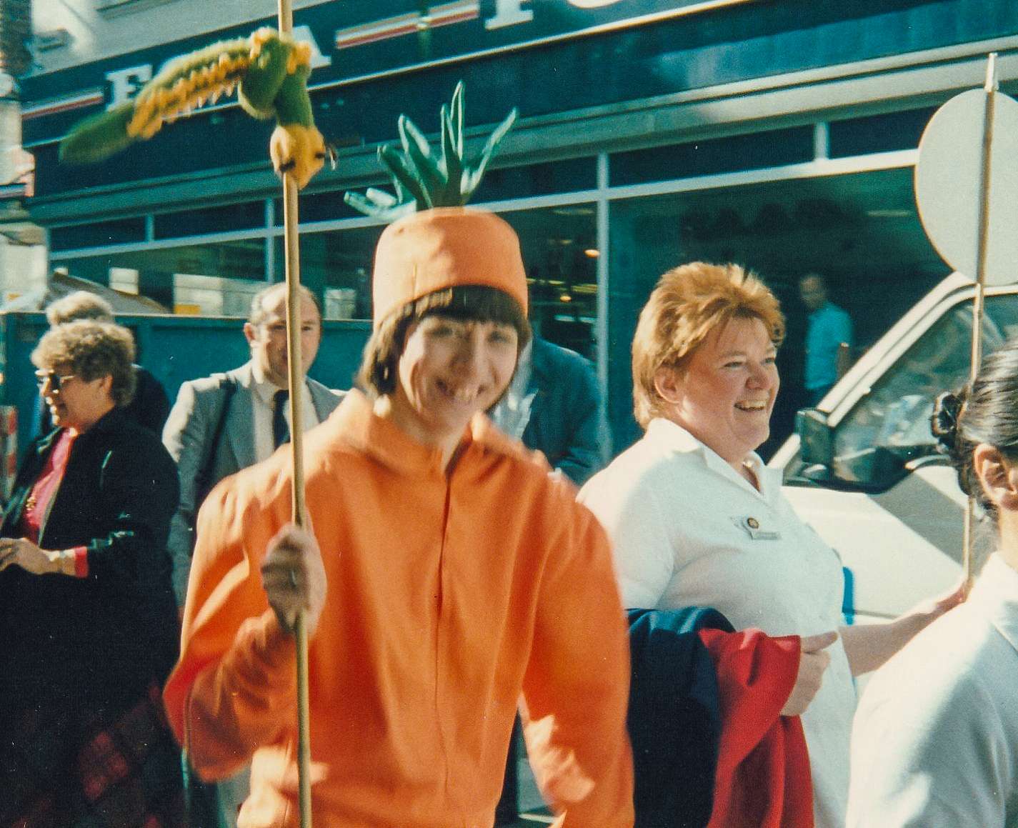 DSR flytter fra Bispensgade til Vesterå 1986 (1).jpg