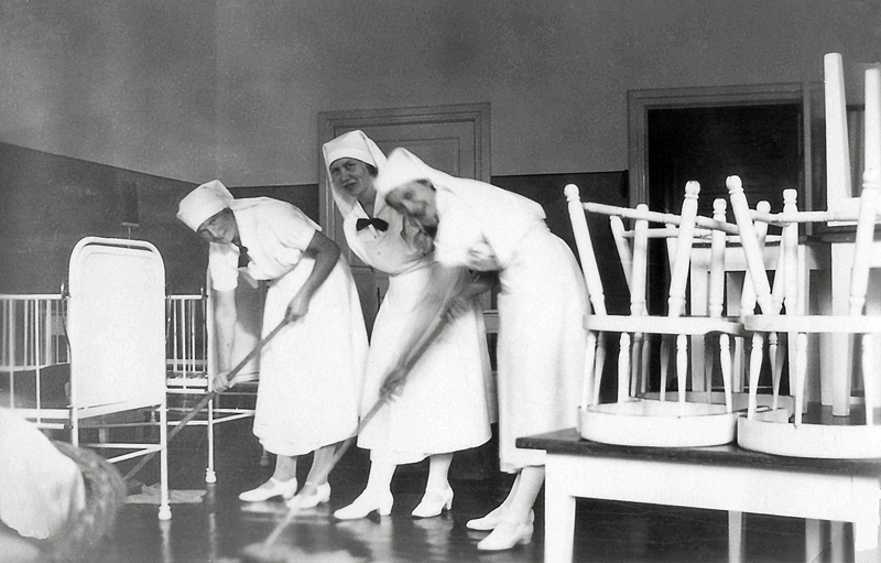 1932; sygeplejeelever på Herning Sygehus
