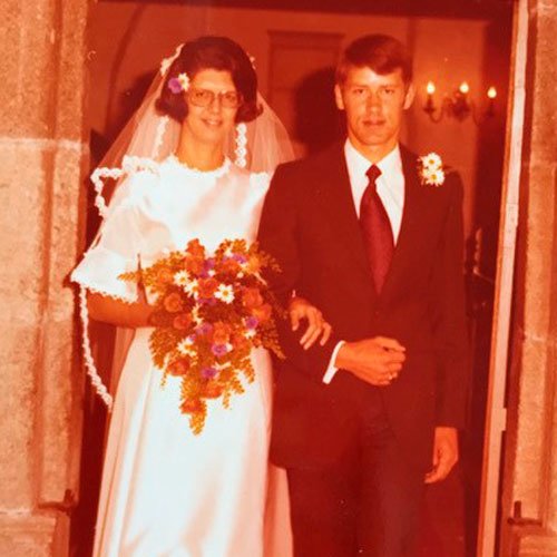 1973. Ruth og Jens Kristian Frost Egedal tog tilbage til Danmark for at blive gift.