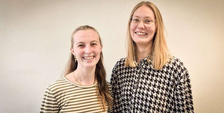 Rebecca Pedersen Rosenborg (tv.) og Ida Møller Mortensen (th.) Begge benytter ordblindecaféen og går på 7. semester på UCN  i Aalborg.